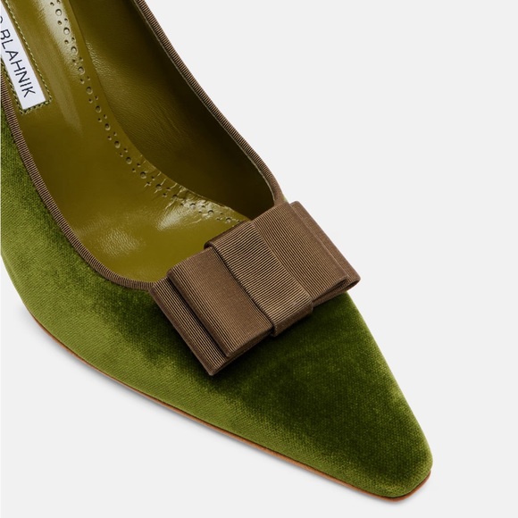Manolo Blahnik Readorhi green velvet 95mm pointed-toe pumps with grosgrain bow - Picture 4 of 4